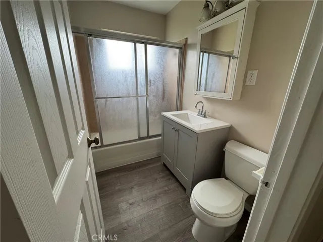 6975 E El Roble Street, Long Beach, California 90815