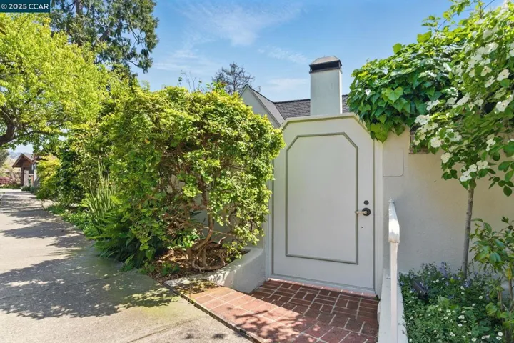 200 Hillcrest Rd, Berkeley, California 94705