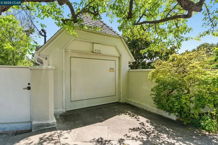 200 Hillcrest Rd, Berkeley, California 94705
