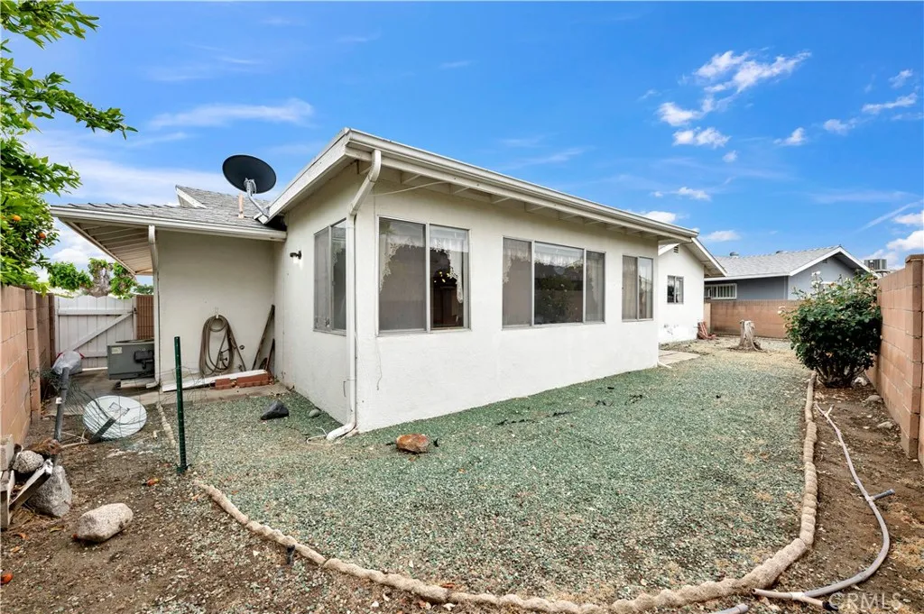 1520 Sandlewood Drive, Hemet, California 92543 home-pic-22
