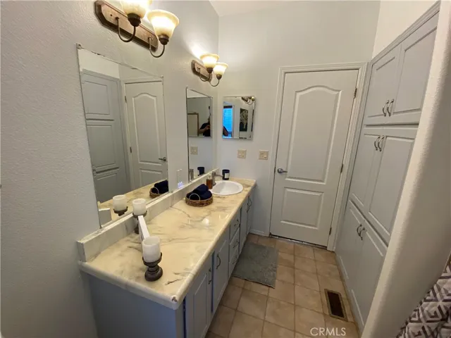 26480 Steinhoff Avenue, Hemet, California 92545