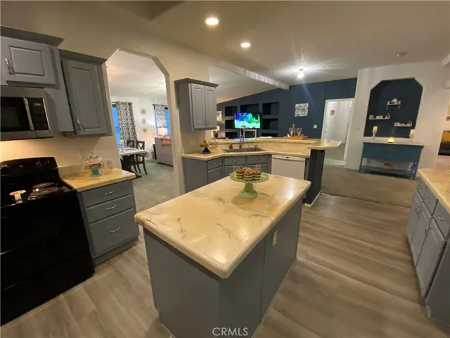 26480 Steinhoff Avenue, Hemet, California 92545
