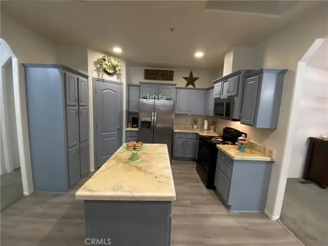 26480 Steinhoff Avenue, Hemet, California 92545