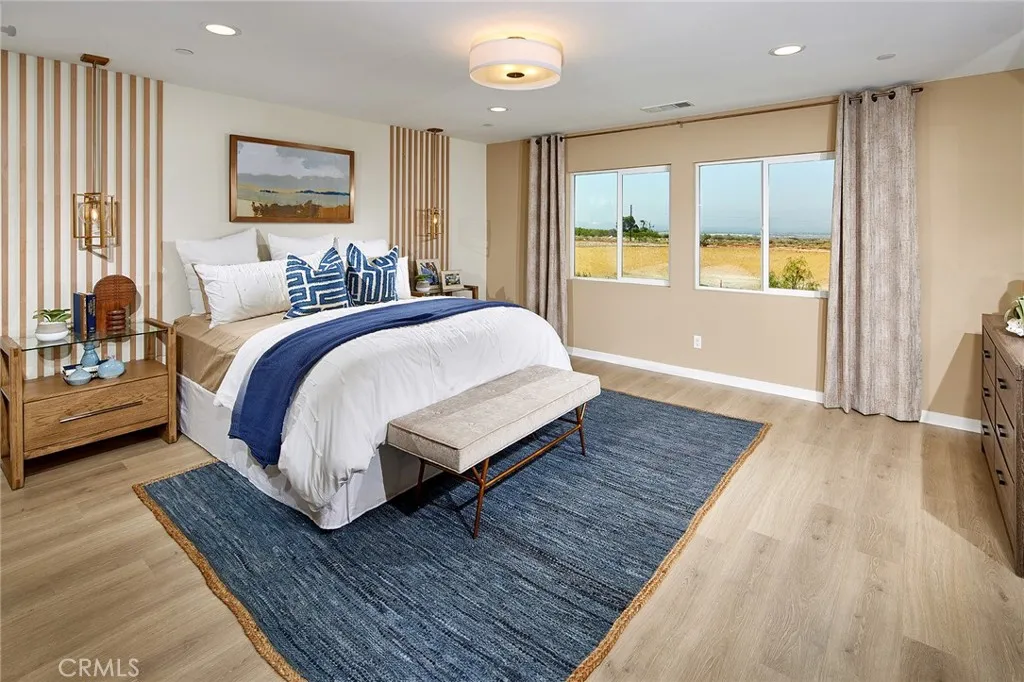 30967 Avenida Ramblas, Highland, California 92346 home-pic-12