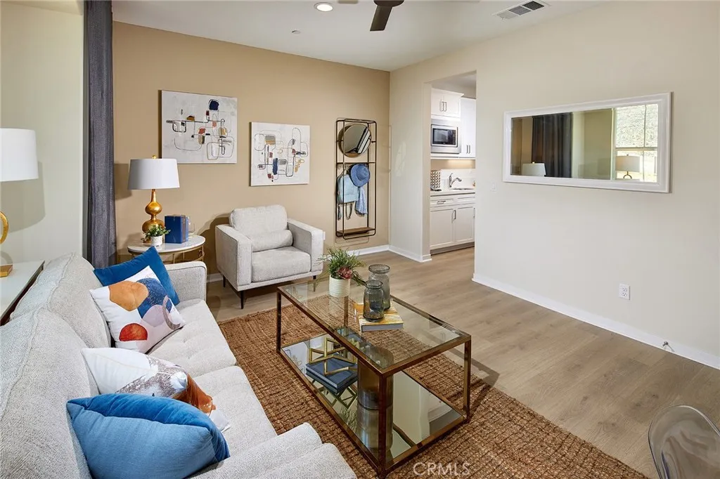 30967 Avenida Ramblas, Highland, California 92346 home-pic-19