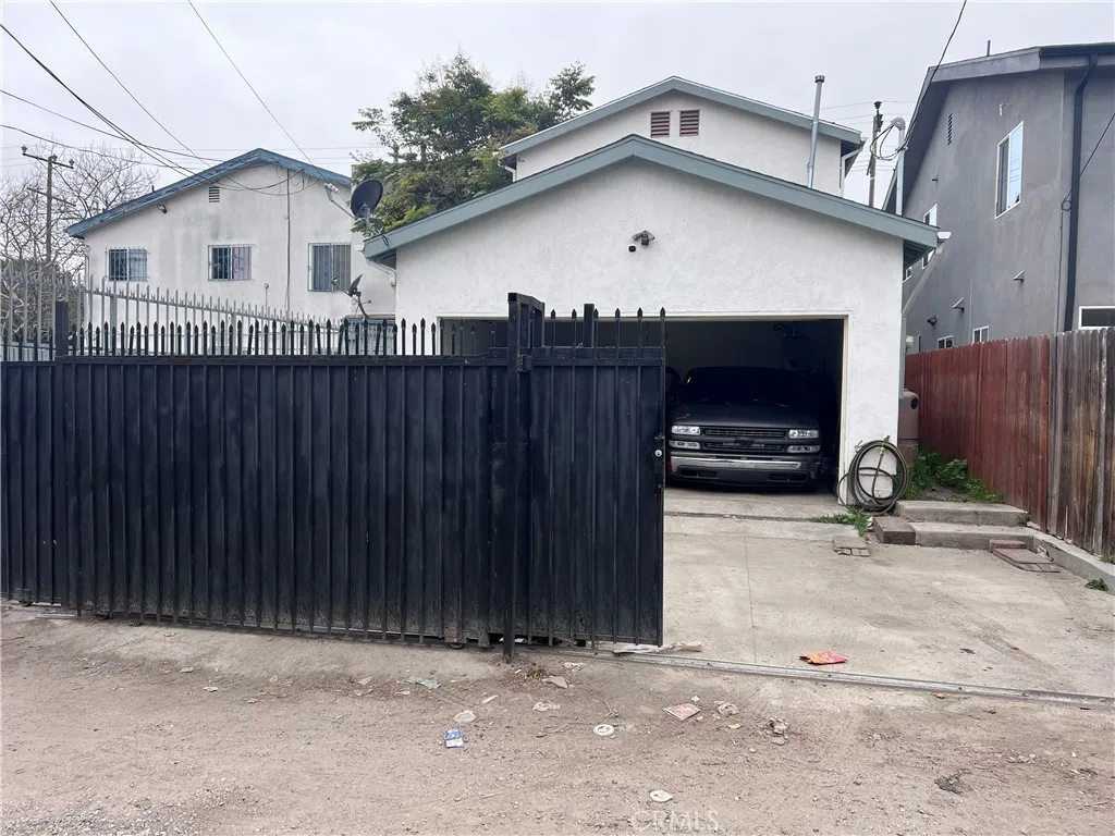 10970 Avalon Boulevard, Los Angeles, California 90061 home-pic-24