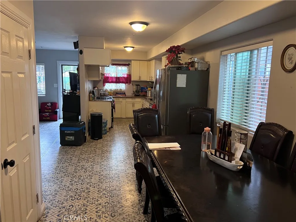 10970 Avalon Boulevard, Los Angeles, California 90061 home-pic-12
