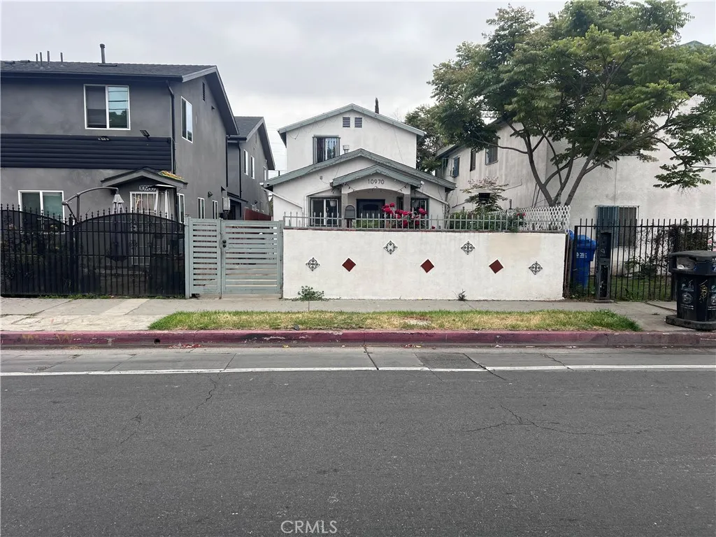 10970 Avalon Boulevard, Los Angeles, California 90061 home-pic-0