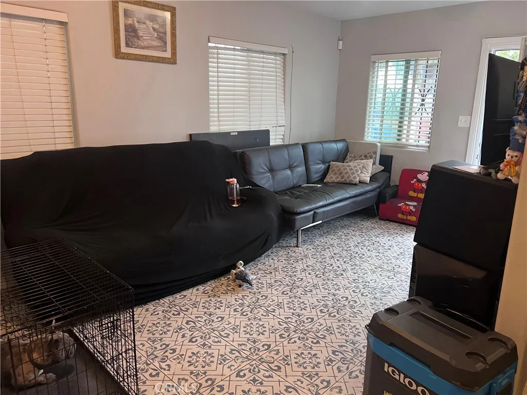 10970 Avalon Boulevard, Los Angeles, California 90061 home-pic-7