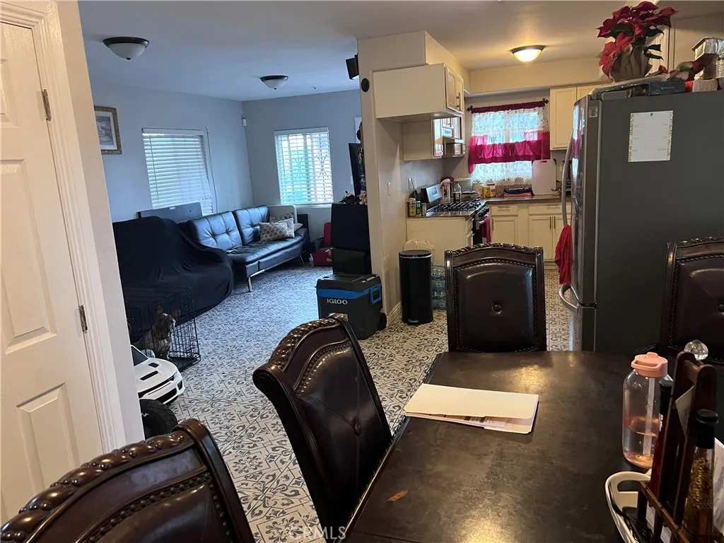 10970 Avalon Boulevard, Los Angeles, California 90061 home-pic-16