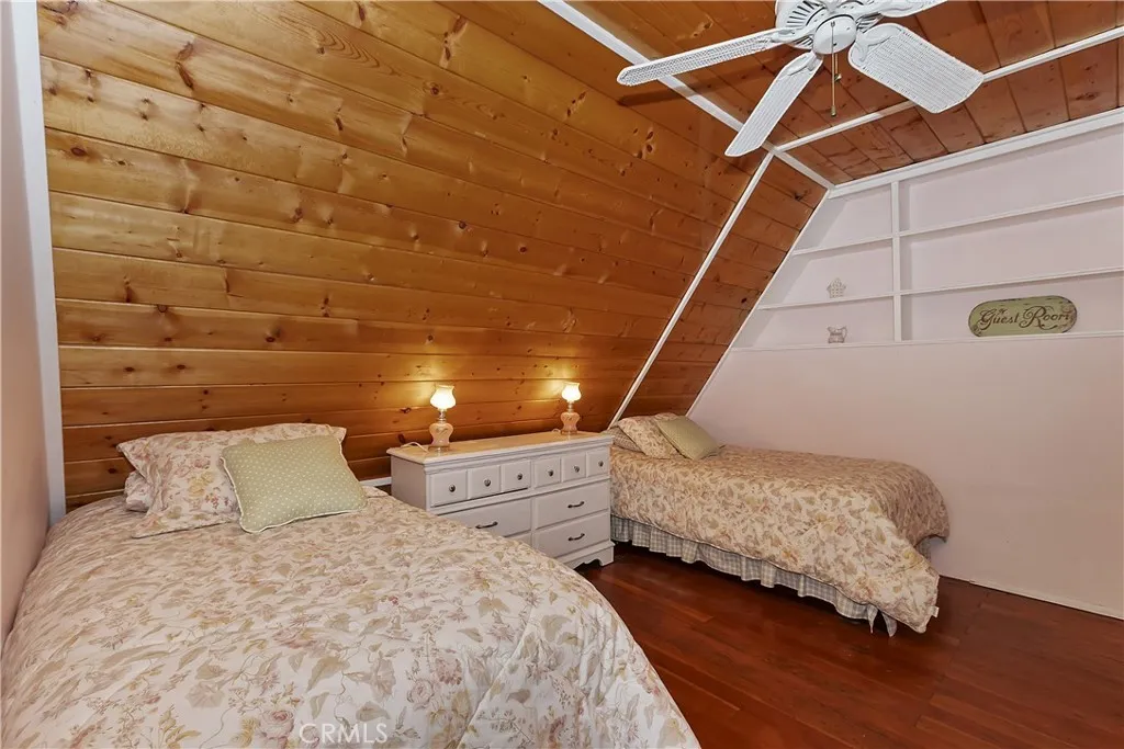 242 Holiday Drive, Lake Arrowhead, California 92352 home-pic-43