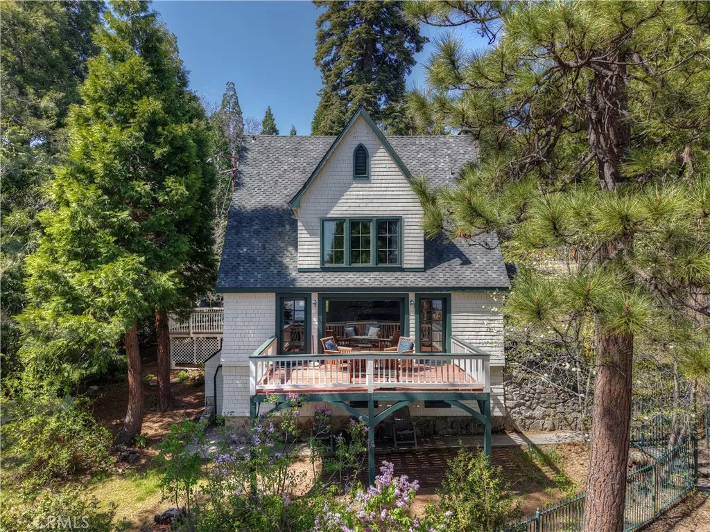242 Holiday Drive, Lake Arrowhead, California 92352 home-pic-18