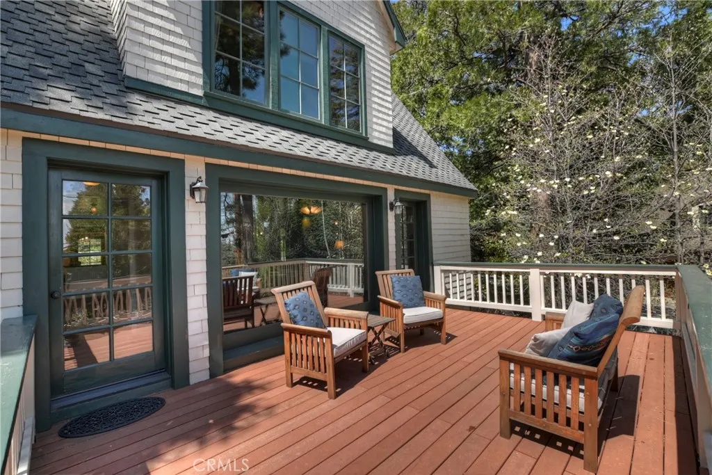 242 Holiday Drive, Lake Arrowhead, California 92352 home-pic-16
