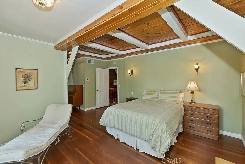242 Holiday Drive, Lake Arrowhead, California 92352 home-pic-33
