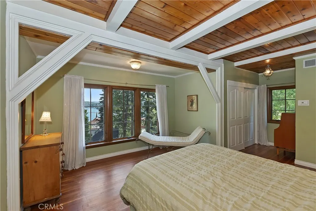 242 Holiday Drive, Lake Arrowhead, California 92352 home-pic-31