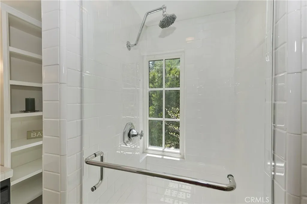 242 Holiday Drive, Lake Arrowhead, California 92352 home-pic-41