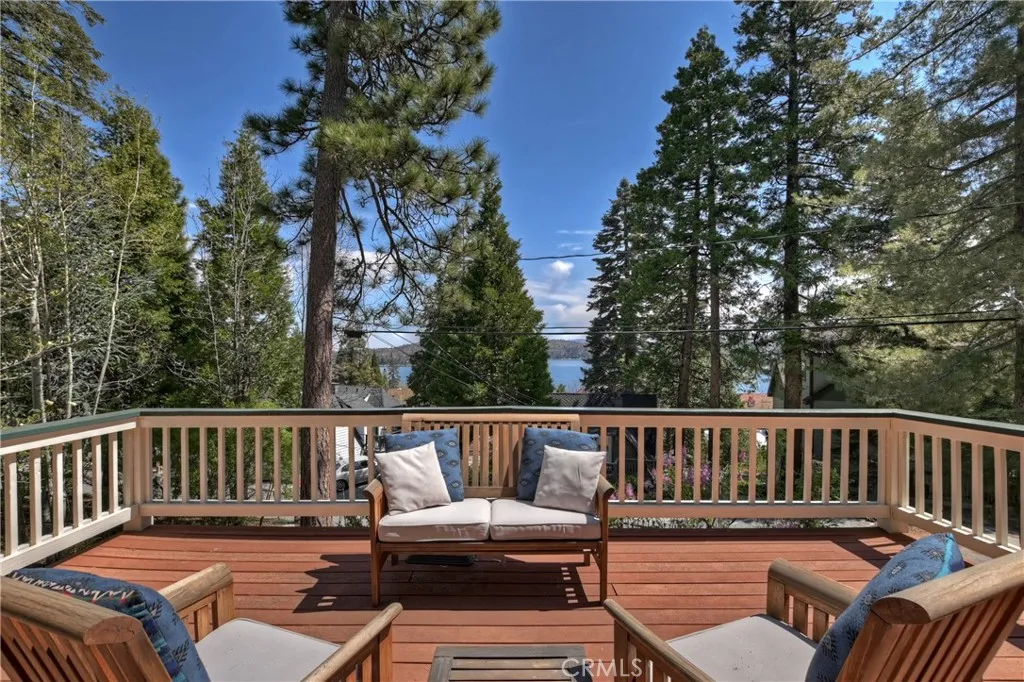 242 Holiday Drive, Lake Arrowhead, California 92352 home-pic-14