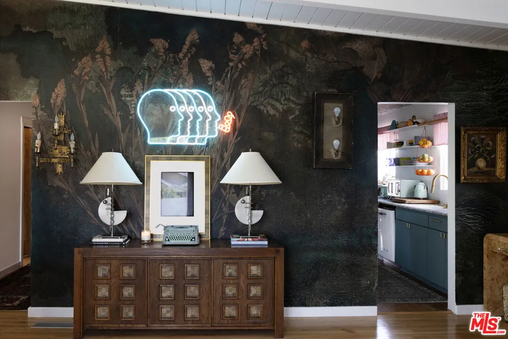 10623 Woodward Avenue, Sunland, California 91040 home-pic-14