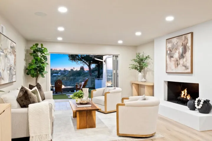 5680 Genoa Dr, Del Cerro, California 92120