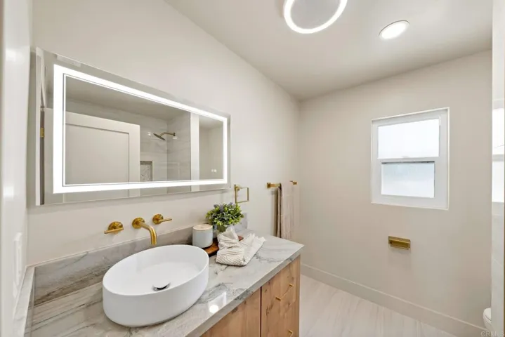 5680 Genoa Dr, Del Cerro, California 92120