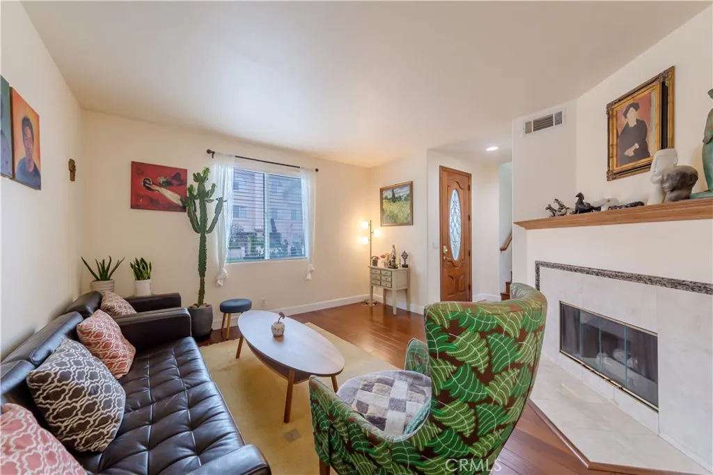 11175 Reagan Street, Los Alamitos, California 90720 home-pic-6