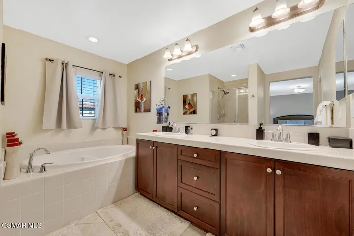 1510 Silver Shadow Dr  -  HsHProd-22