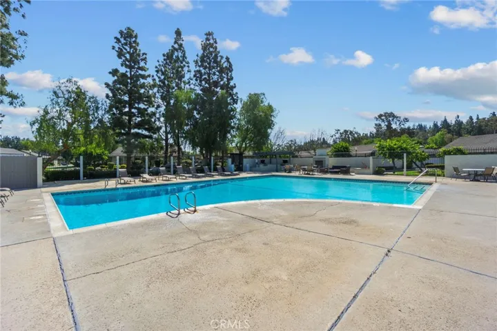 22952 Caminito Poco, Laguna Hills, California 92653