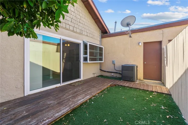 22952 Caminito Poco, Laguna Hills, California 92653