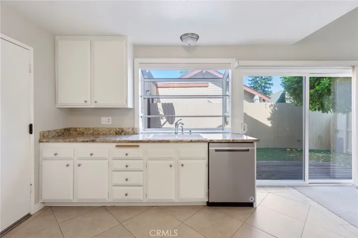 22952 Caminito Poco, Laguna Hills, California 92653