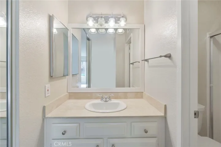 22952 Caminito Poco, Laguna Hills, California 92653