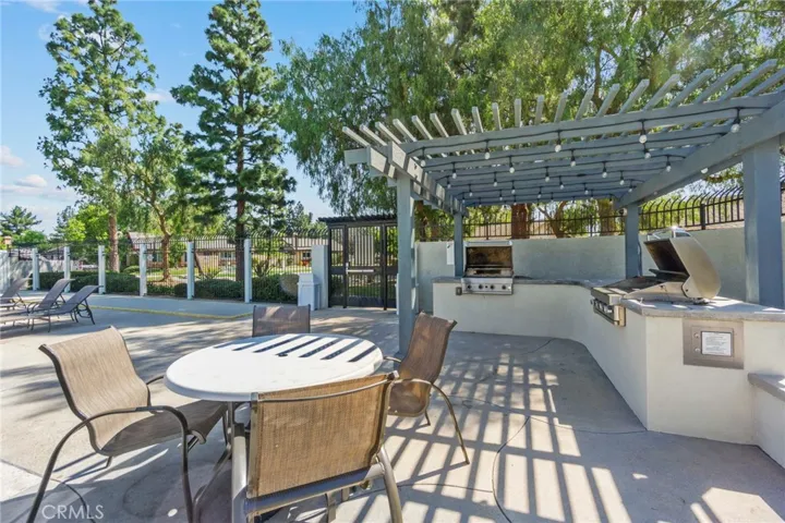 22952 Caminito Poco, Laguna Hills, California 92653