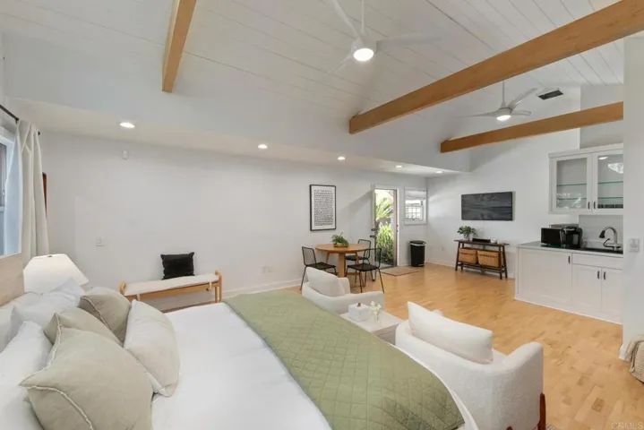 2785 Crest Drive, Carlsbad, California 92008