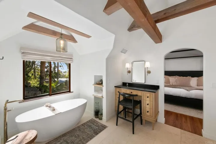2785 Crest Drive, Carlsbad, California 92008