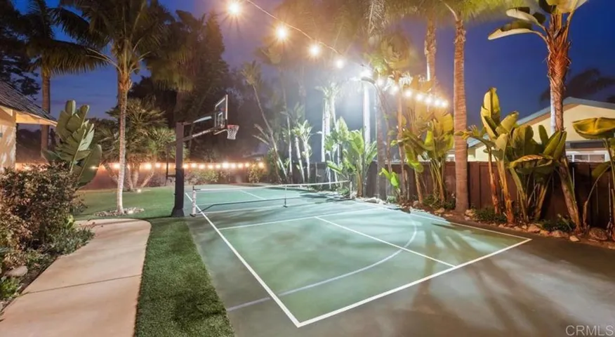 2785 Crest Drive, Carlsbad, California 92008