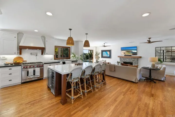 2785 Crest Drive, Carlsbad, California 92008