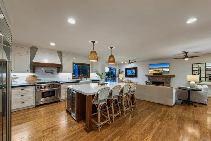 2785 Crest Drive, Carlsbad, California 92008