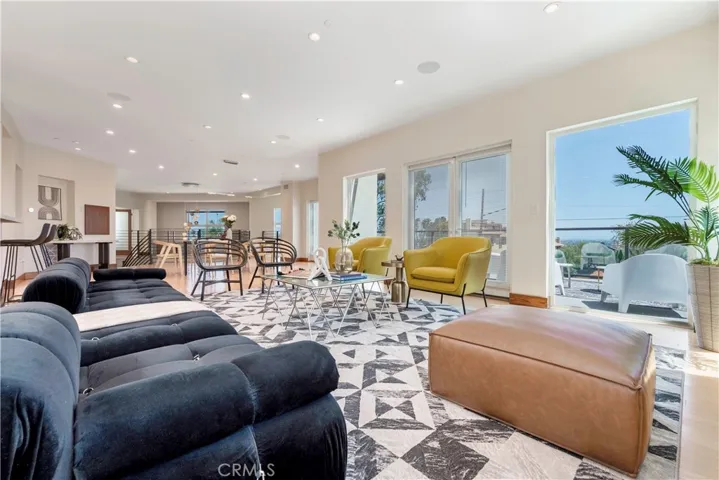 2799 E 21st Street, Signal Hill, California 90755