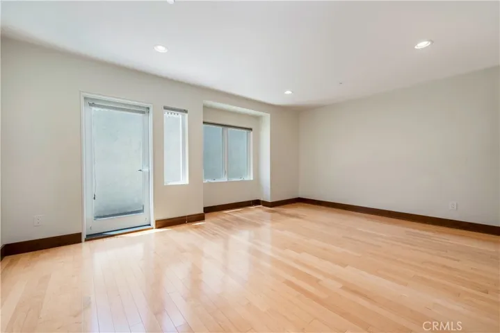 2799 E 21st Street, Signal Hill, California 90755