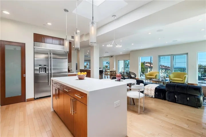 2799 E 21st Street, Signal Hill, California 90755