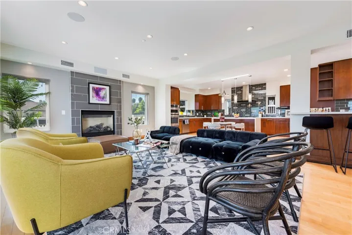 2799 E 21st Street, Signal Hill, California 90755