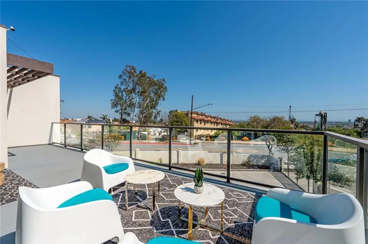 2799 E 21st Street, Signal Hill, California 90755