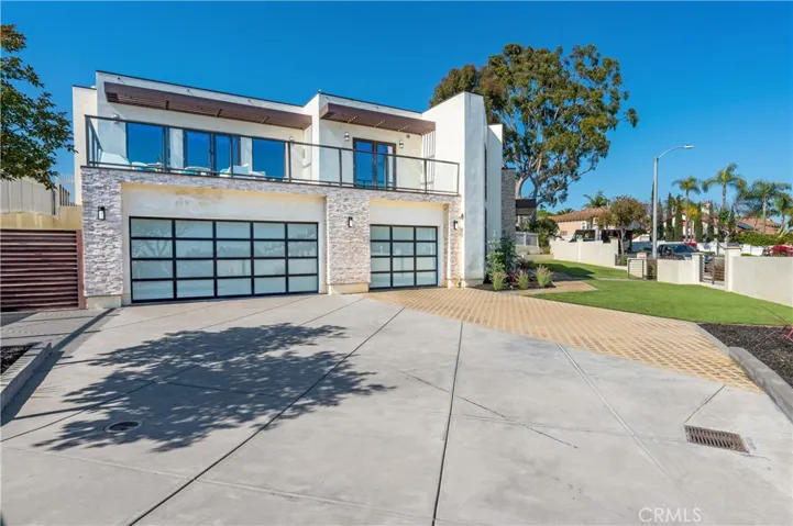 2799 E 21st Street, Signal Hill, California 90755