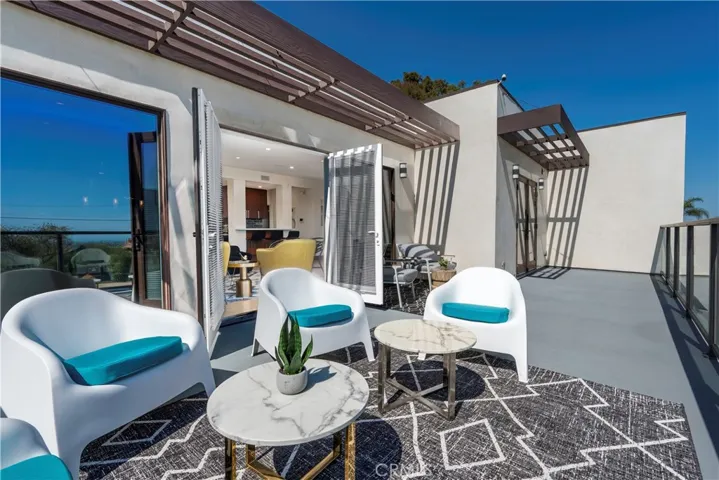 2799 E 21st Street, Signal Hill, California 90755