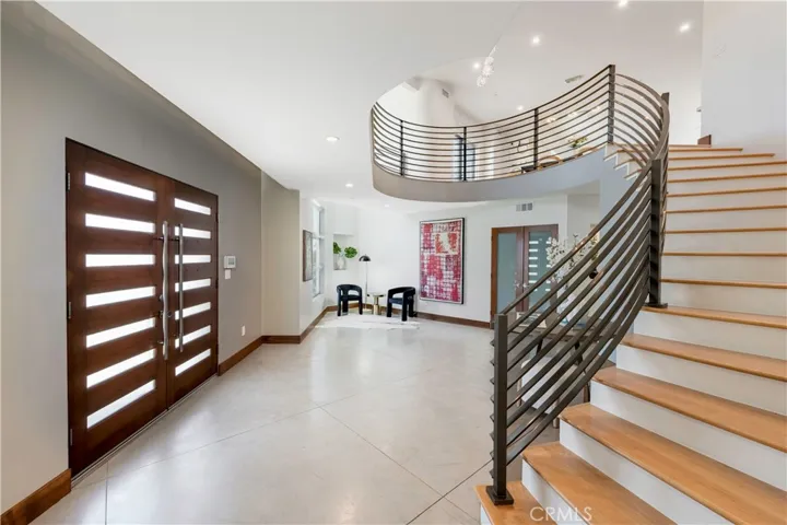 2799 E 21st Street, Signal Hill, California 90755
