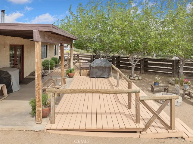 10373 Columbine Road, Oak Hills, California 92371