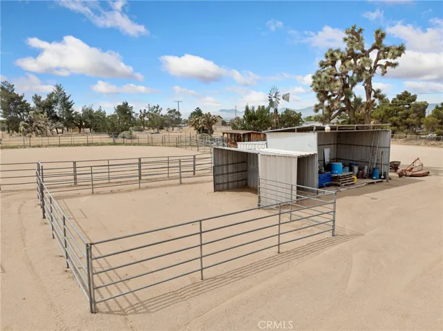 10373 Columbine Road, Oak Hills, California 92371