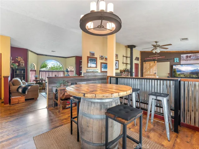 10373 Columbine Road, Oak Hills, California 92371