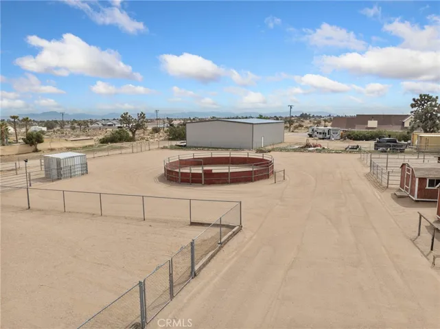 10373 Columbine Road, Oak Hills, California 92371