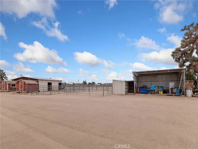 10373 Columbine Road, Oak Hills, California 92371