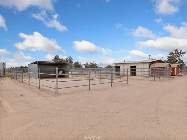 10373 Columbine Road, Oak Hills, California 92371